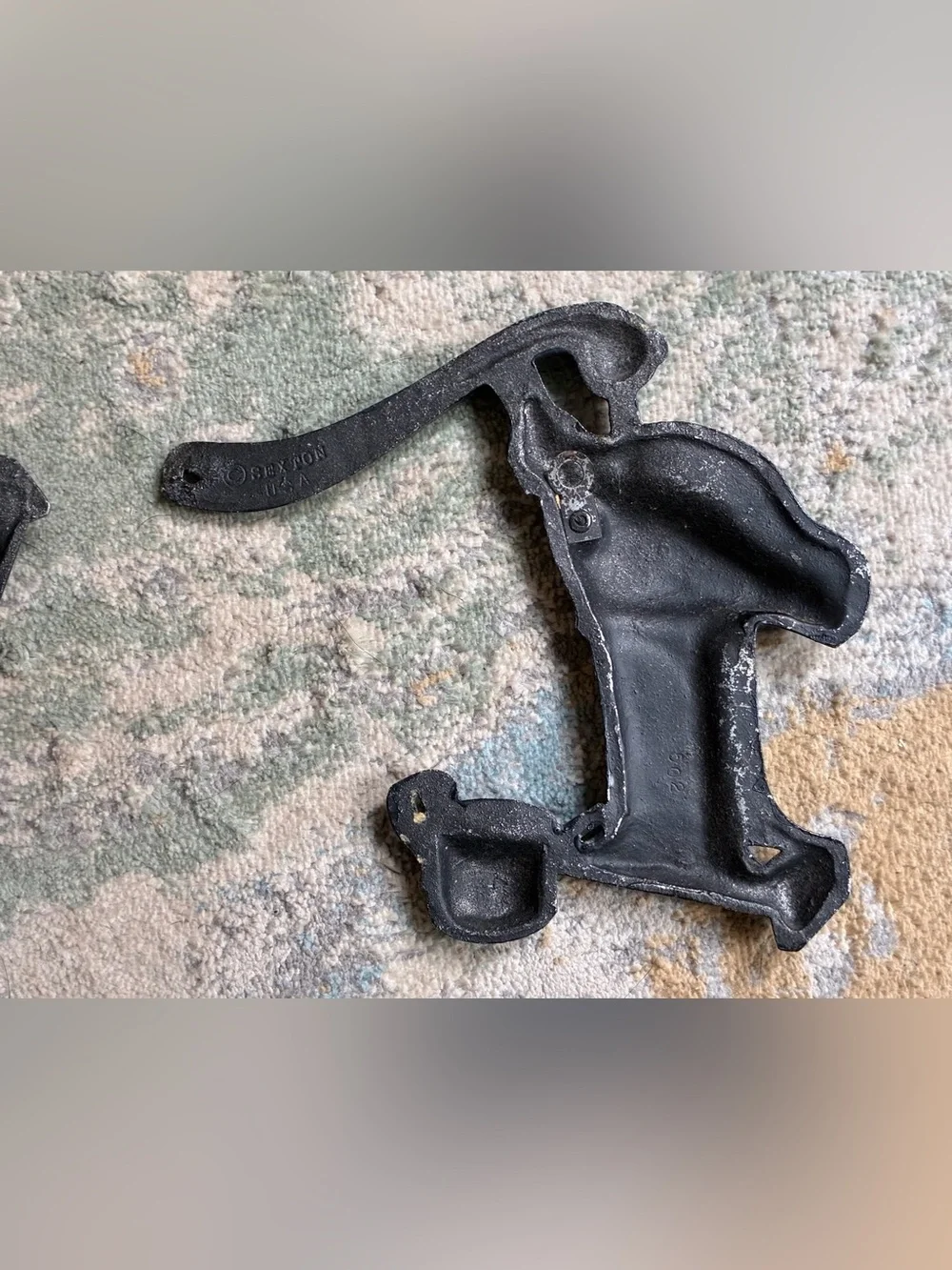 Vintage Sexton USA Cast Metal Wall Décor